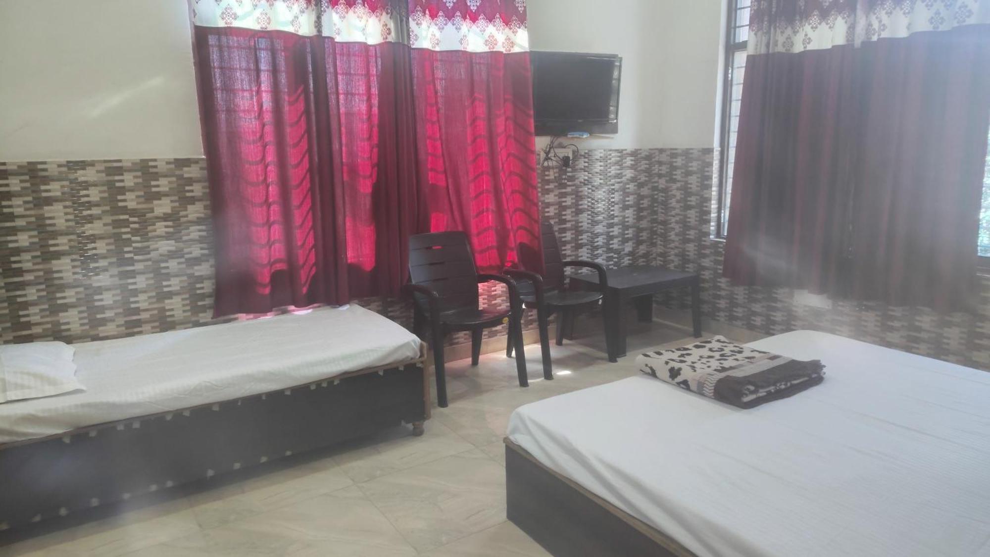 Tushar Guest House Jwalamukhi Exterior foto